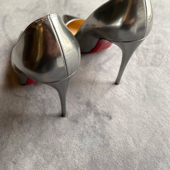 Christian Louboutin Silver Pumps 38 - Picture 8 of 8